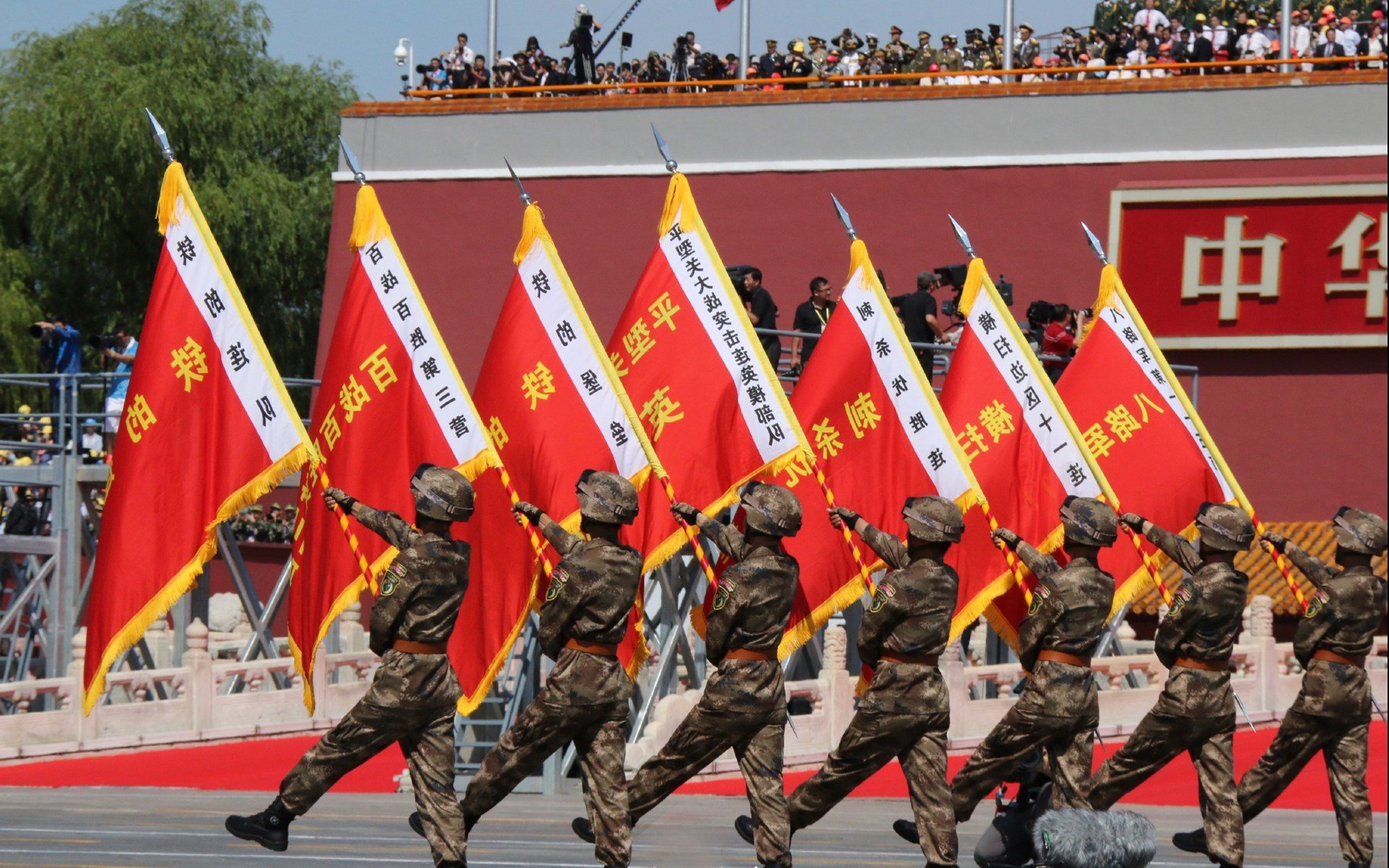 从十字韧带，到十字路口，当库尔图瓦的膝盖与勒沃库森的洪流共振