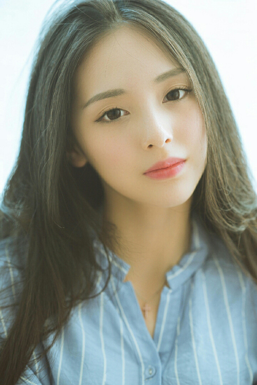 绿茵场上的双重奏，英超争冠硝烟弥漫，伊拉克国家队横扫秘鲁显霸气