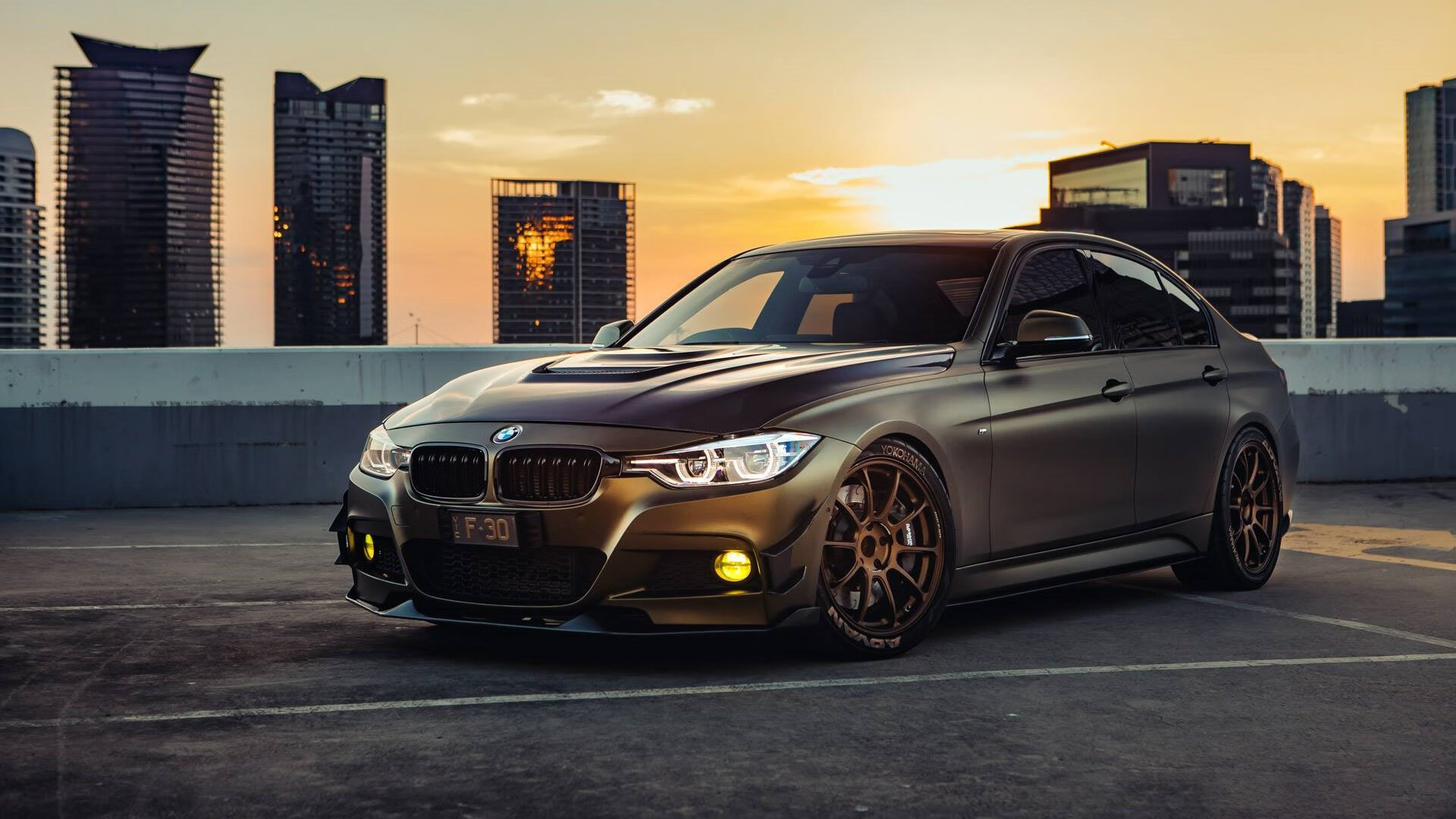 指挥官崛起，哈利伯顿导演黄蜂生死战，刺破雷霆万钧