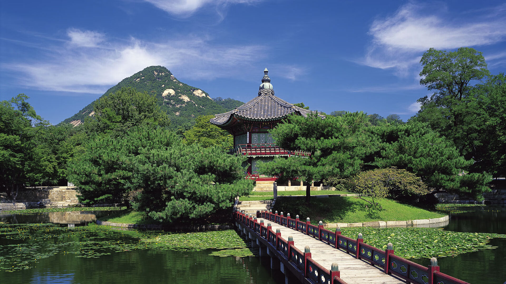 开云体育app-雪域之刃刺破中亚铁幕，2026世界杯E组焦点战，加维用90分钟定义唯一性